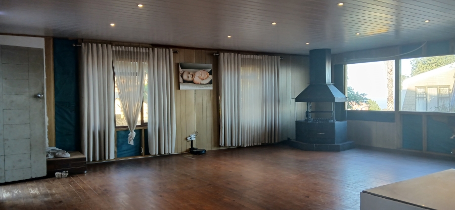 3 Bedroom Property for Sale in Dana Bay Western Cape